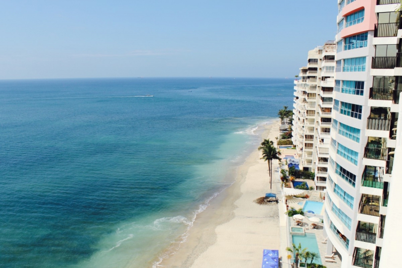 chambre-hote-LE MUY-min_beach_ocean_shore_hotel_palm_tree-33726